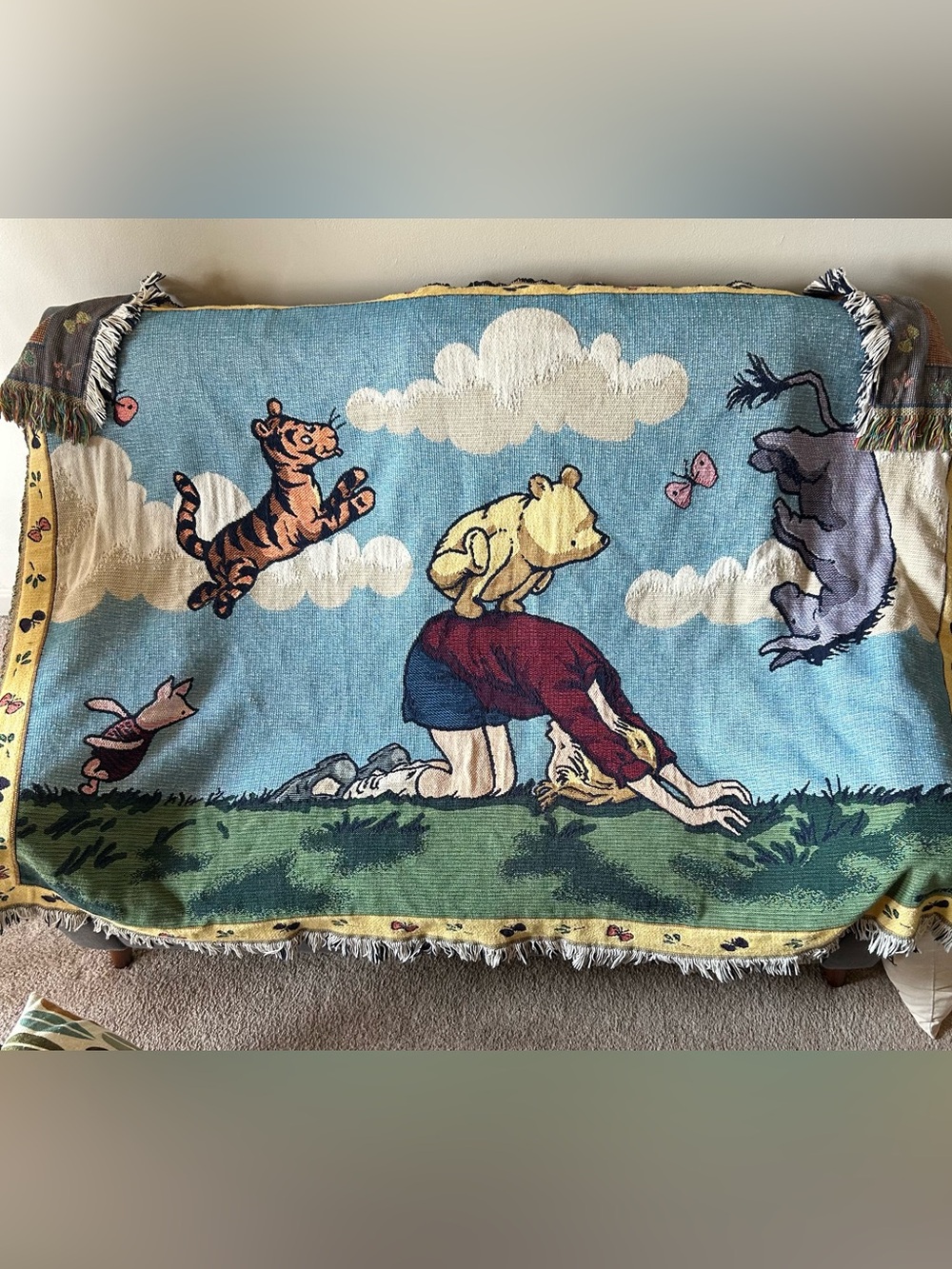 VTG Disney Classic Winnie Pooh Christopher Tapestry Woven Blanket Throw Goodwin